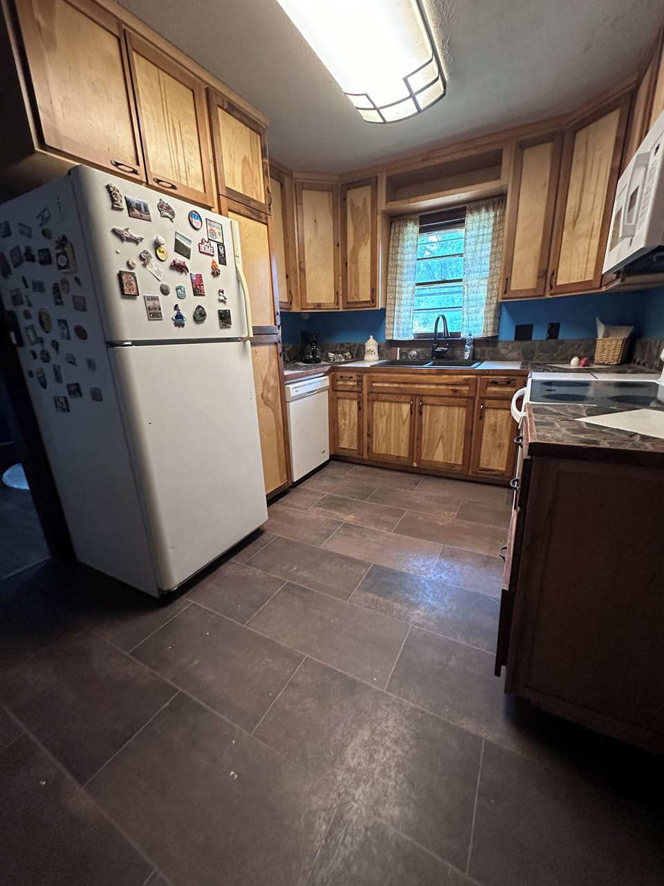 Kitchen stocked for any cooking needs.