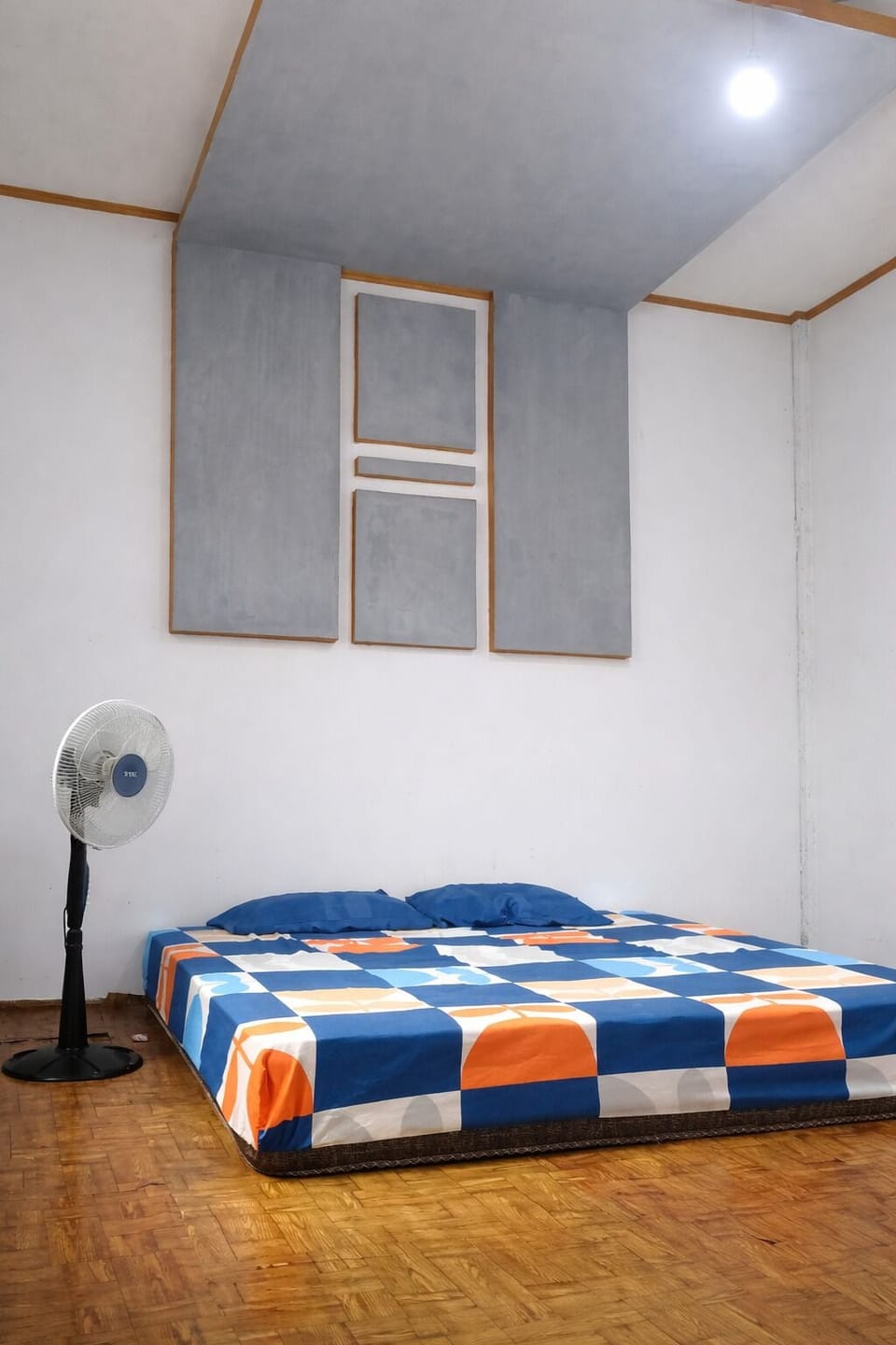 Family Double Room, 1 Bedroom | Laptop workspace, blackout drapes, bed sheets