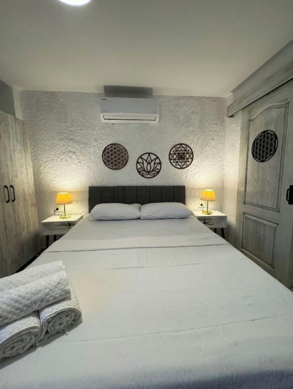 Deluxe Room | Free WiFi