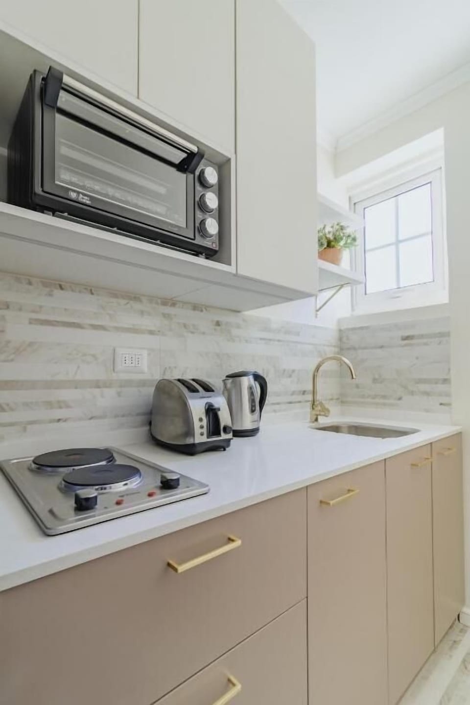 Classic Apartment (21 Excelente Ubicación AC Metro) | Egyptian cotton sheets, premium bedding, pillowtop beds, in-room safe