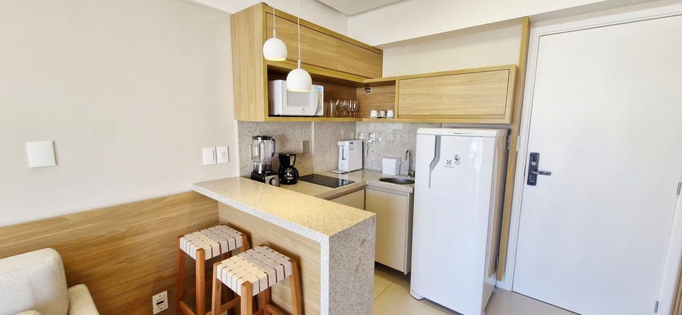 Comfort Apartment | Private kitchen | Fridge, microwave, stovetop, coffee/tea maker