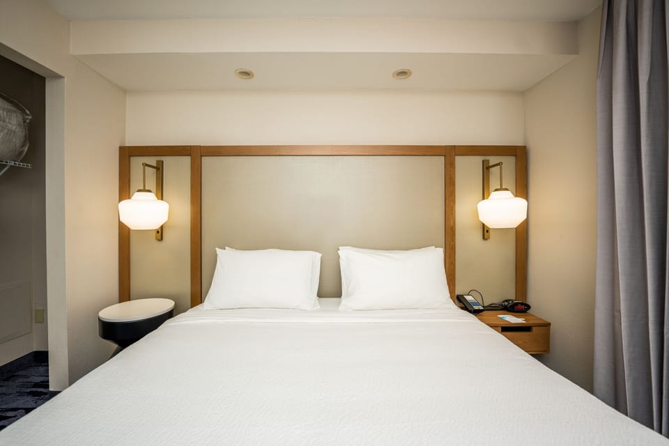 Suite, 1 Bedroom | Desk, iron/ironing board, free WiFi, bed sheets