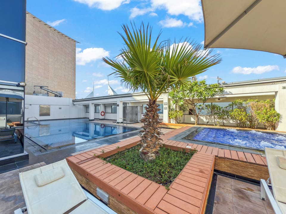 Rooftop pool