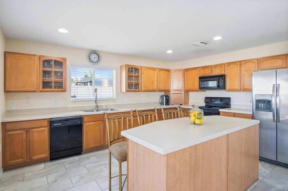 House, Multiple Beds, Pool Access, Pool View (Magic Oasis Retreat) | Private kitchen | Fridge, microwave, oven, stovetop