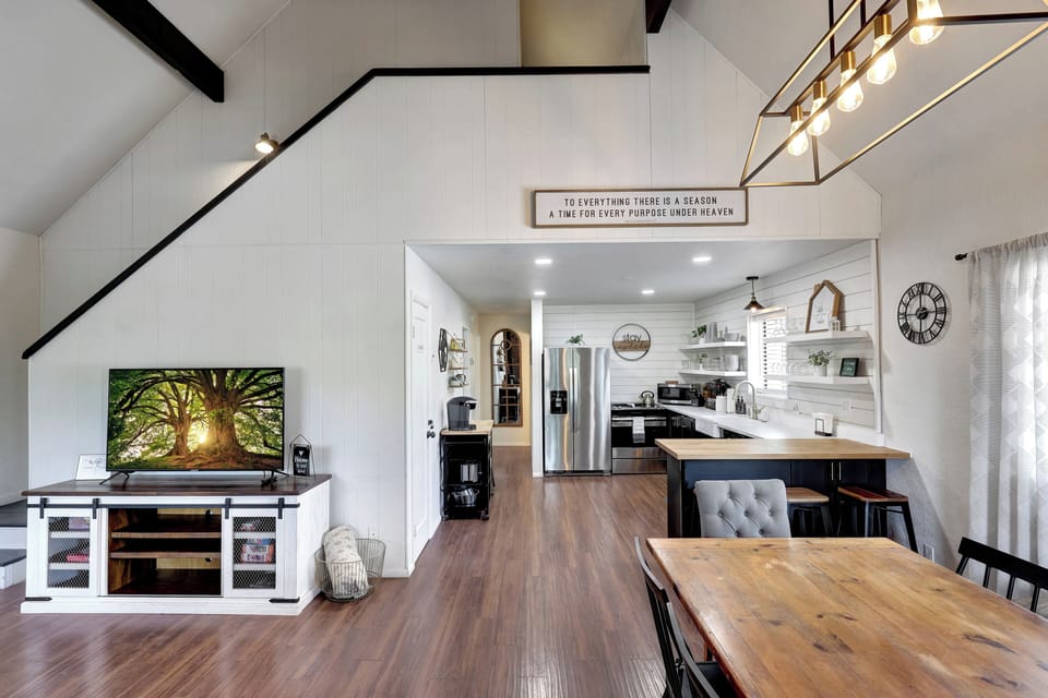 Dining room/Open Kitchen