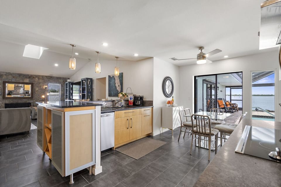 Open-Concept Kitchen & Dining | Spacious Layout for Gatherings