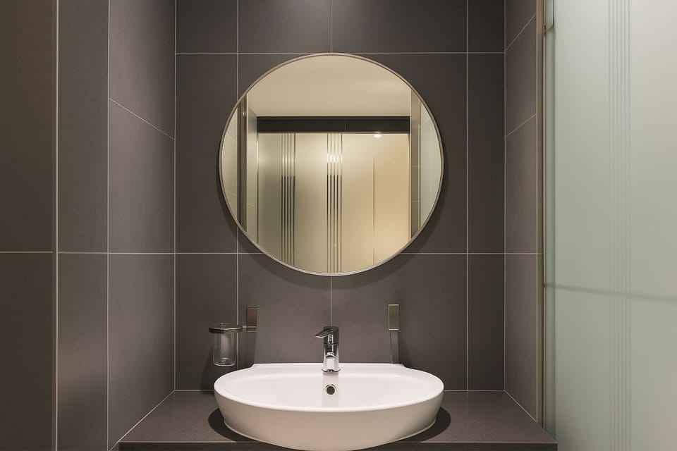 CABIN D (DRIVE IN) | Bathroom | Rainfall showerhead, hair dryer, bathrobes, slippers