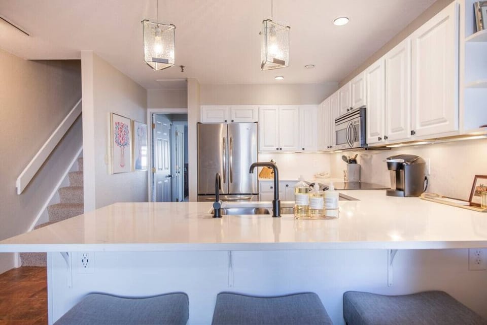 Dining Counter