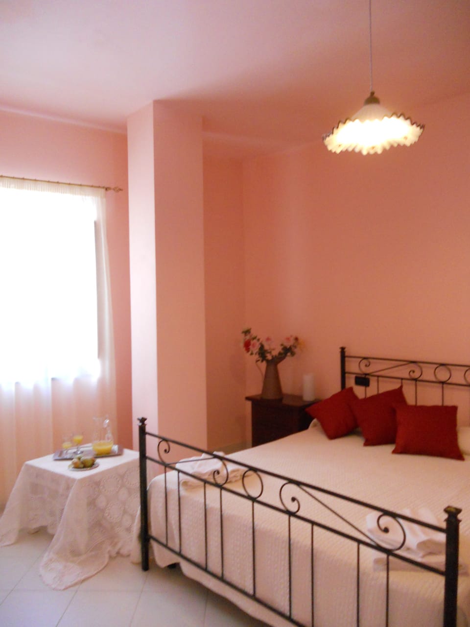 Free WiFi, bed sheets