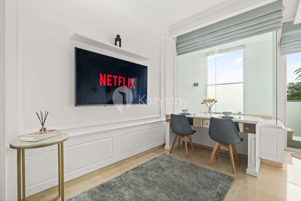 Apartment, 1 Bedroom, Mountain View | Dining room
