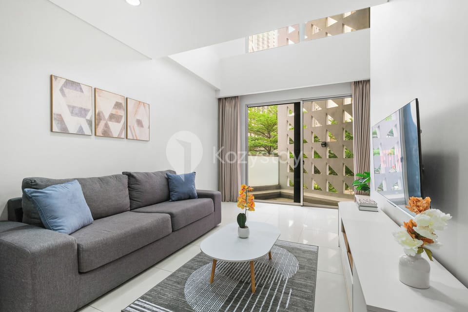 Apartment, 3 Bedrooms, City View | Living area | Flat-screen TV