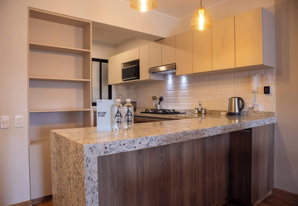 Kitchen bar