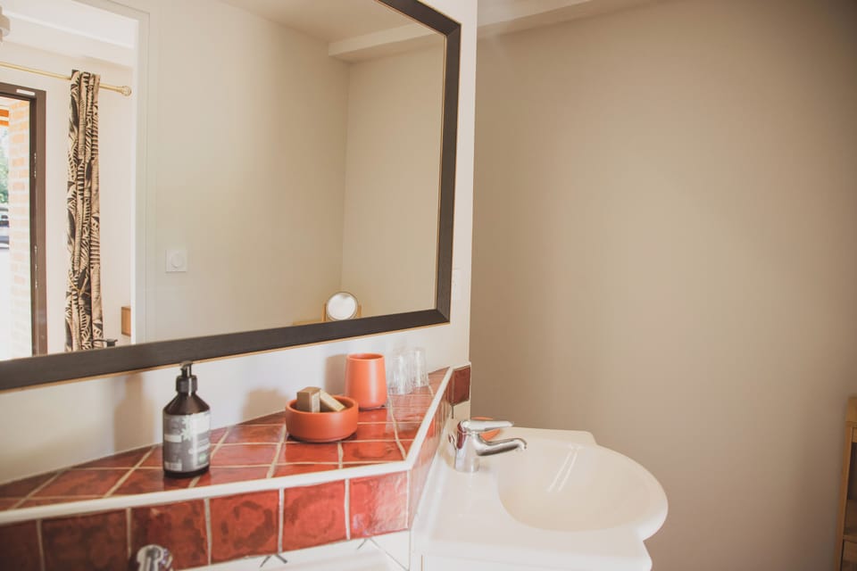 Double Room, 1 Queen Bed, Park View | Bathroom | Bathrobes
