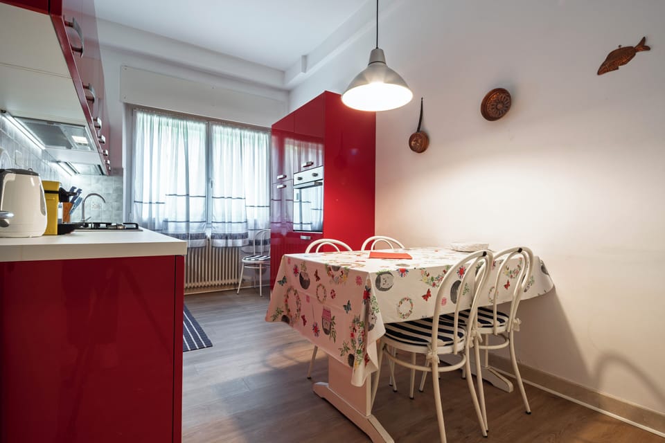 Classic Apartment, Patio | Private kitchen