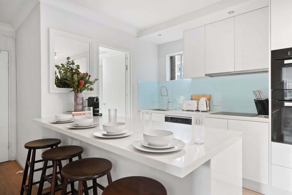Large kitchen island perfect for dining and catching up 