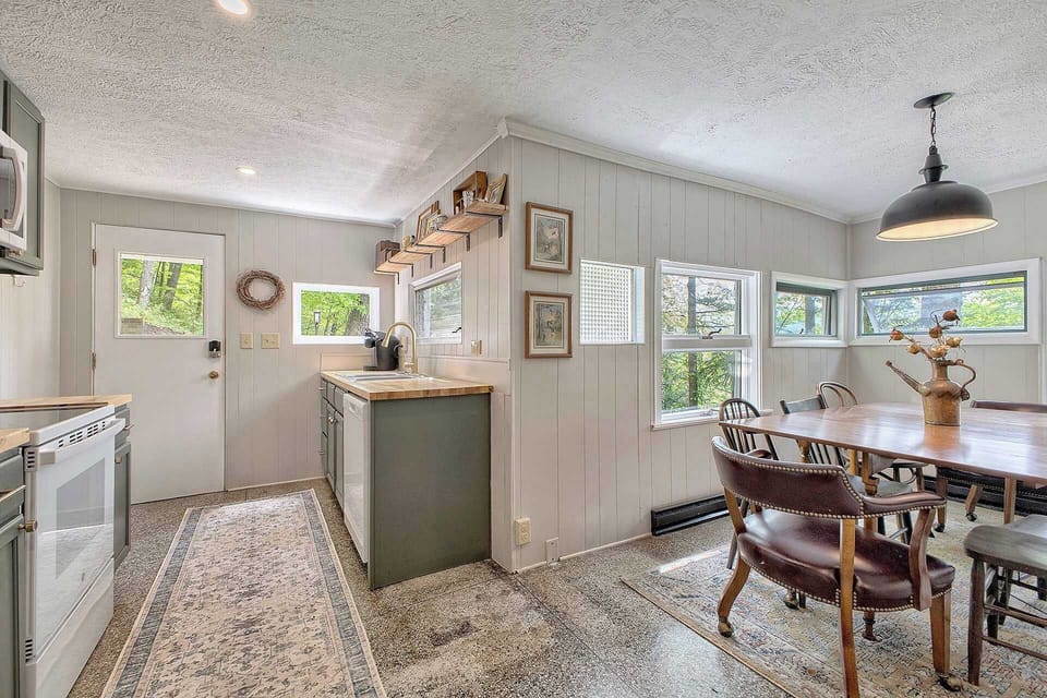 Kitchen/Dining