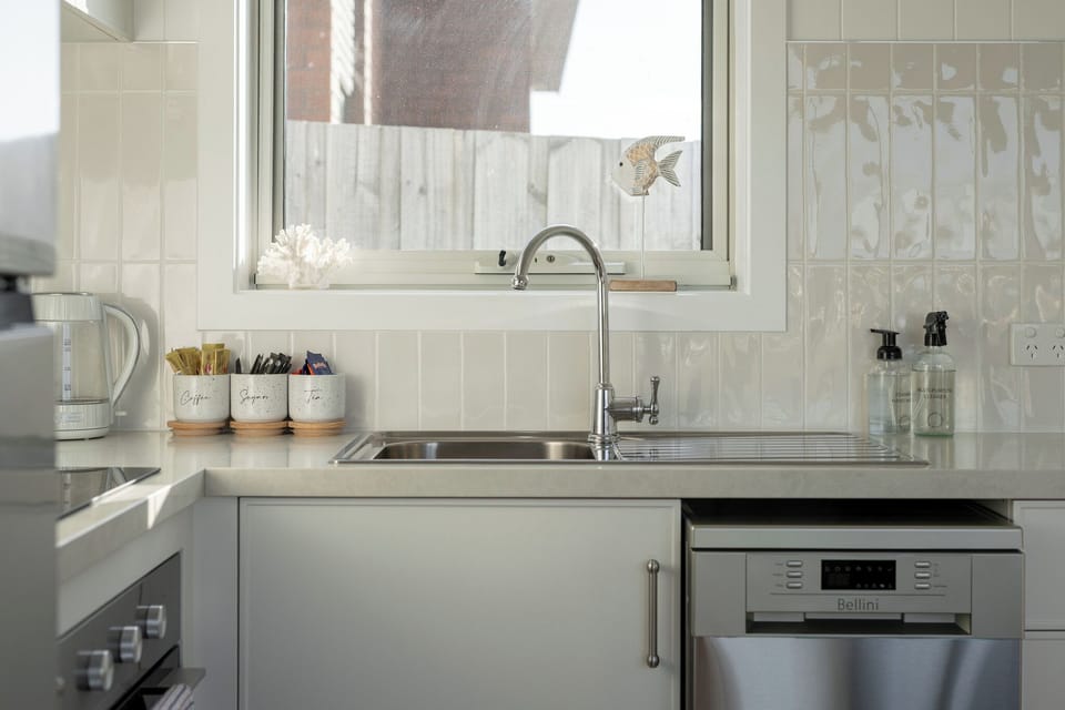 Bright & Practical Kitchen Corner