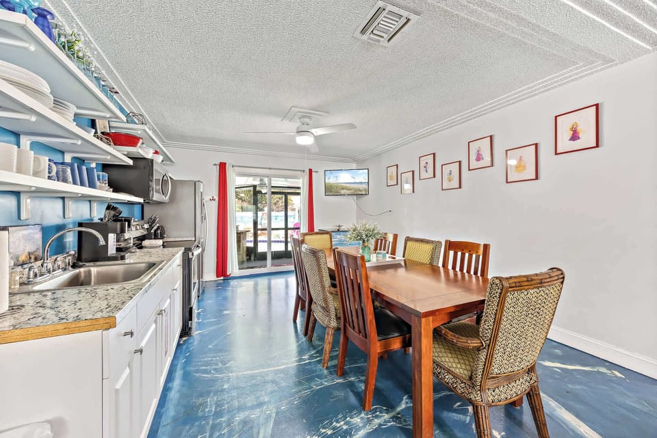 Open kitchen and dining area