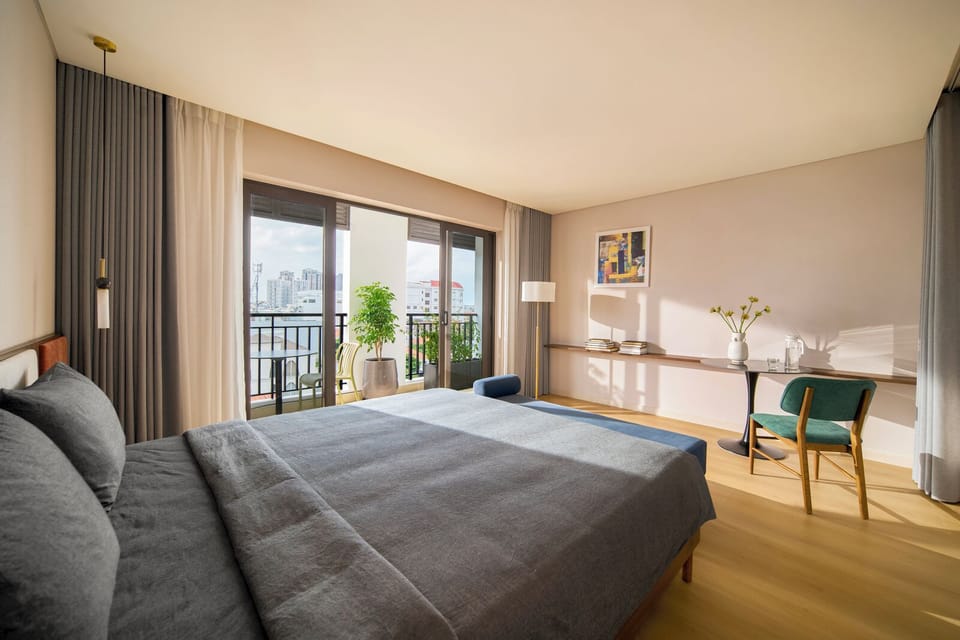 Suite, 1 Bedroom | Balcony