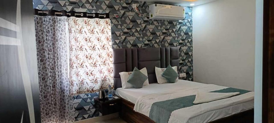 Family Double or Twin Room, Garden View | In-room safe, free WiFi