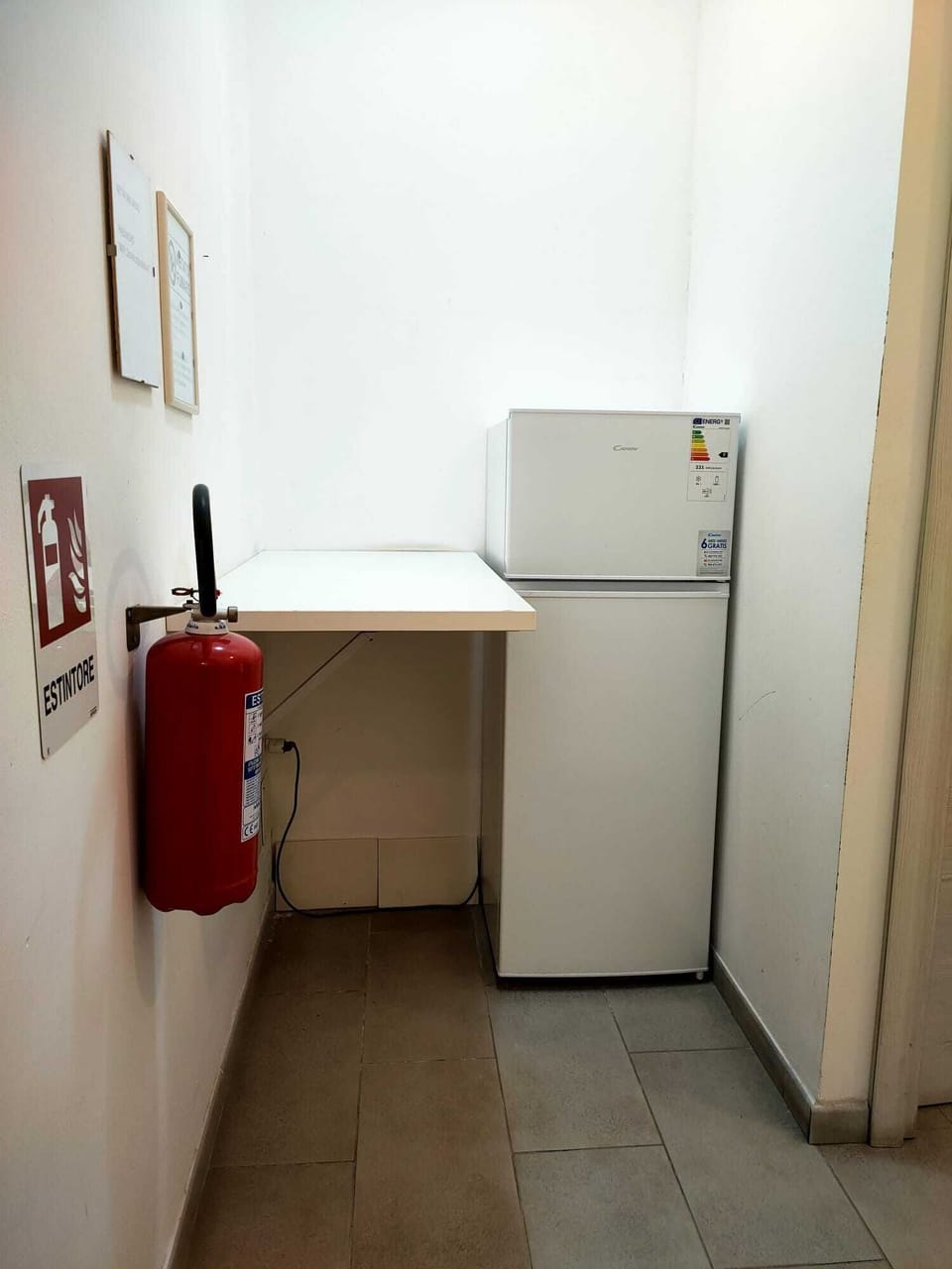 Basic Double or Twin Room | Living area | TV