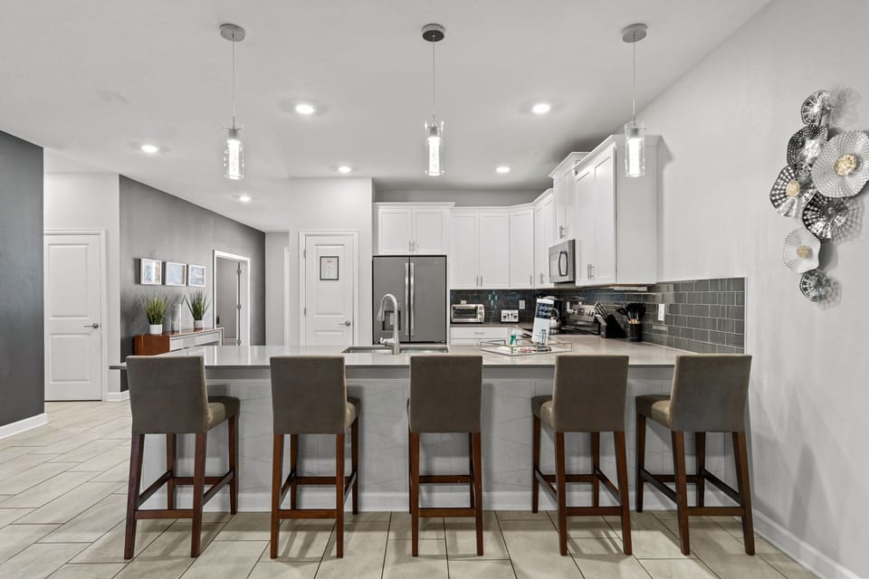 Fully-equipped kitchen