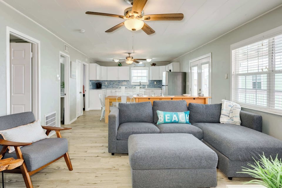 Living room area 