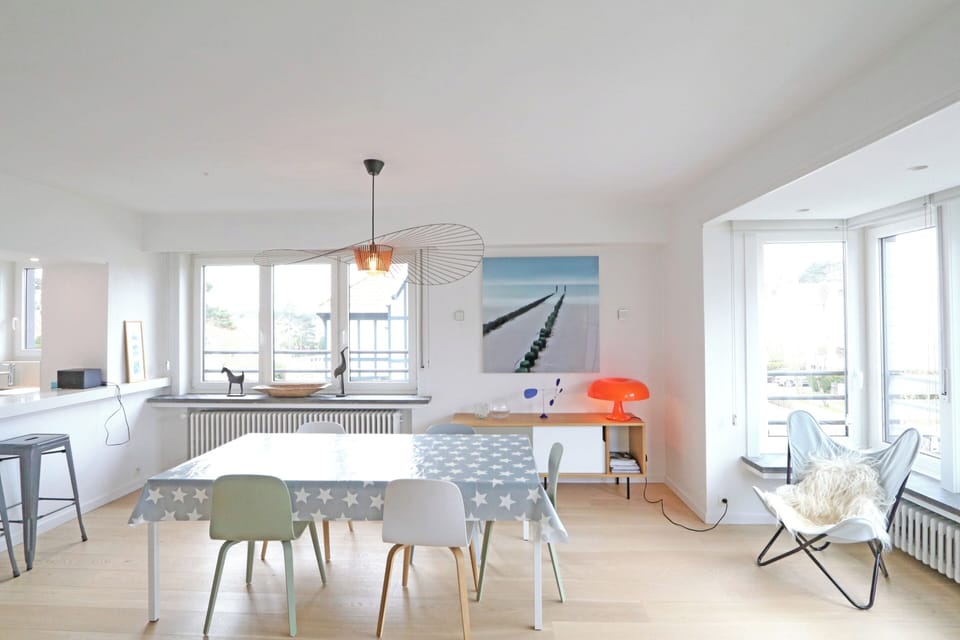 Apartment | Dining