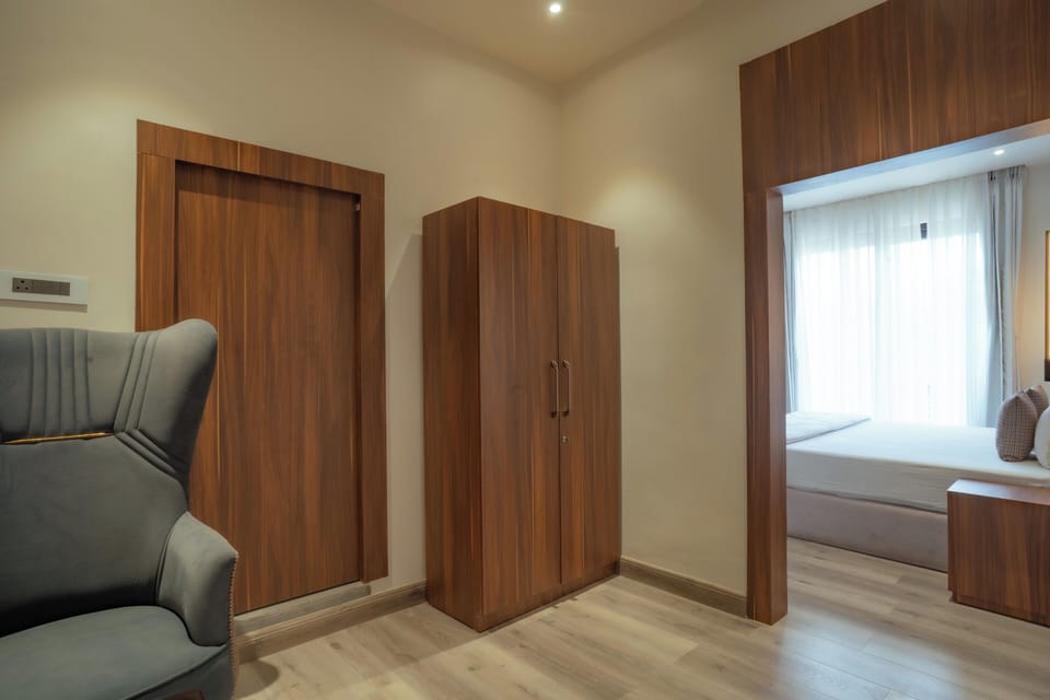 Deluxe Single Room, Garden View | Desk, laptop workspace, free WiFi