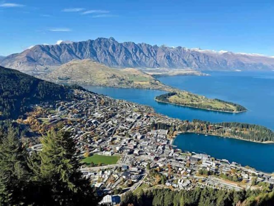 Queenstown is truly spectacular... day and night!

Please note... this is not the view from the property.
