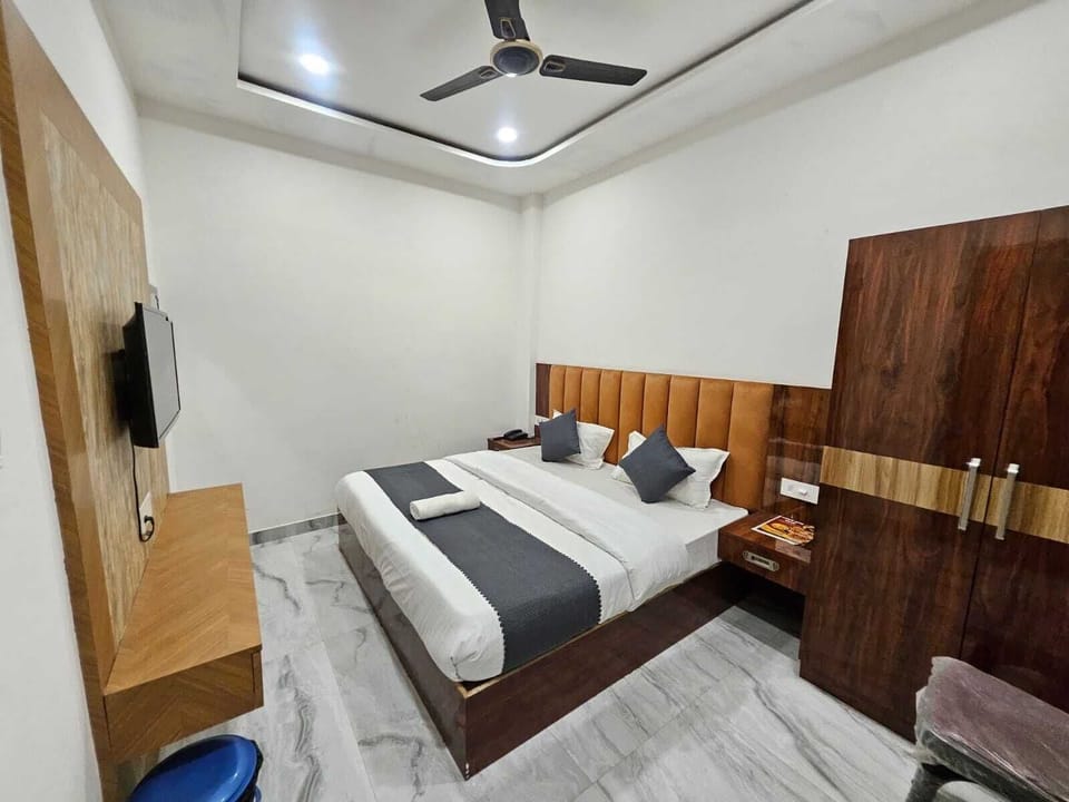 Deluxe Room | Free WiFi