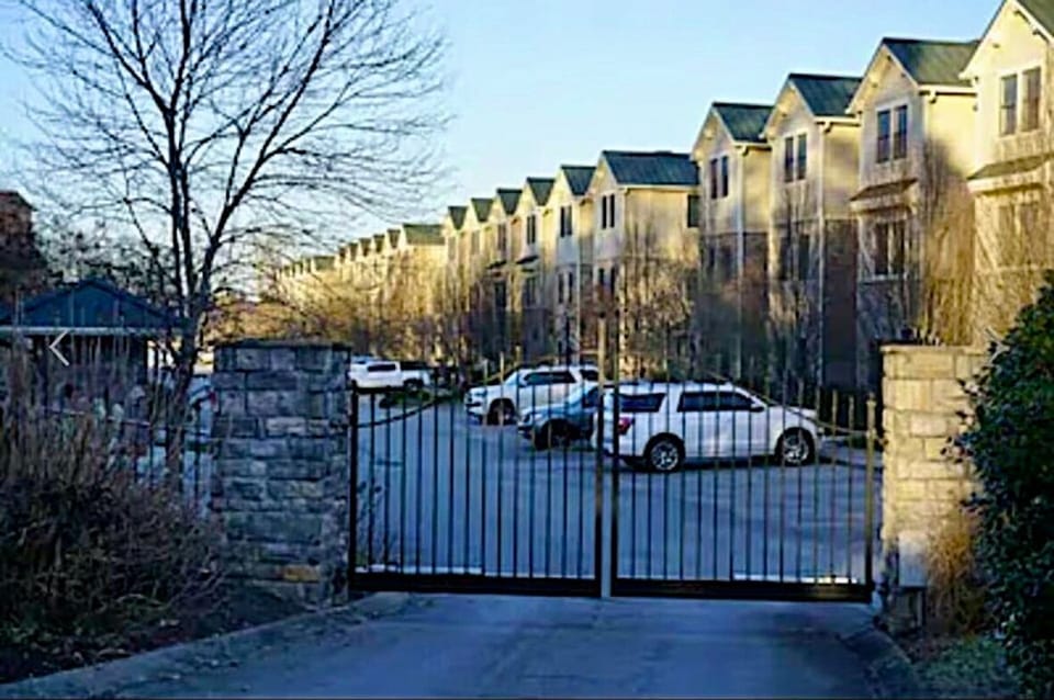 Gated community 