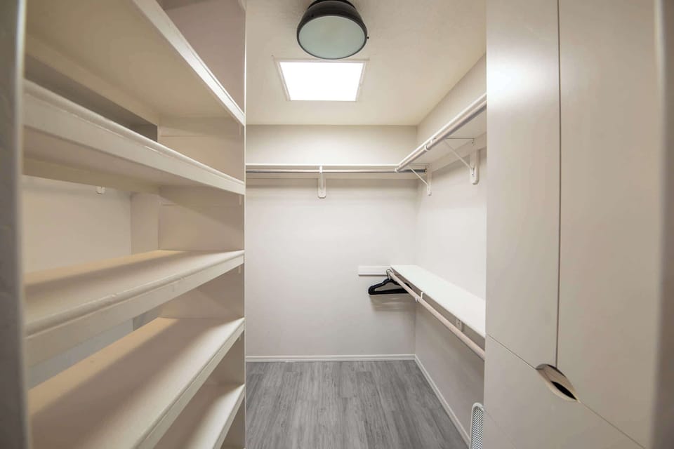 Unpack with ease. Your organized Sedona adventure begins.