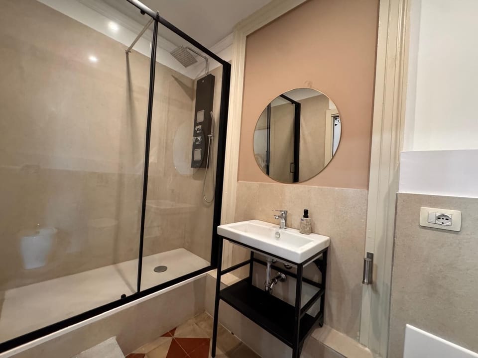 Premium Double Room, Balcony, City View | Desk, laptop workspace, soundproofing, free WiFi