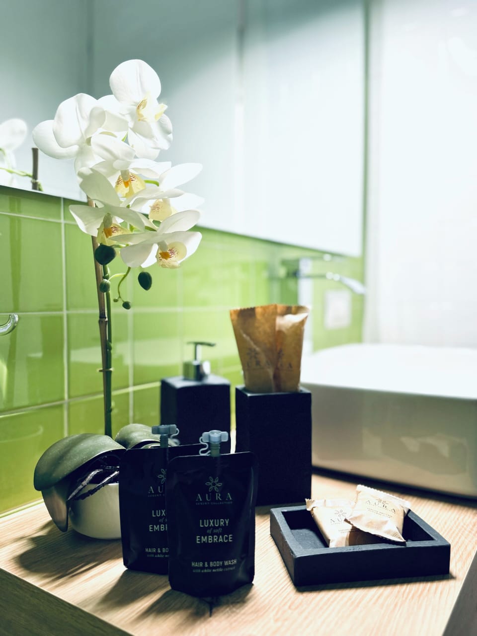Superior Double Room, Courtyard Area | Bathroom | Shower, rainfall showerhead, hair dryer, bidet