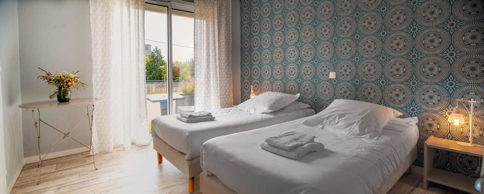 Superior Twin Room | Free WiFi, bed sheets