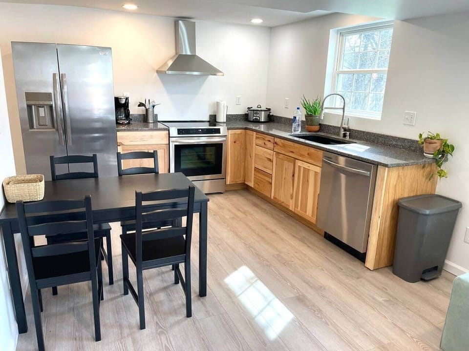 Downstairs kitchen