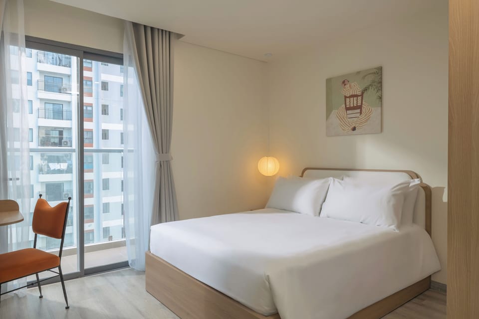 City Apartment, Balcony, Beach View | 2 bedrooms, premium bedding, down comforters, pillowtop beds