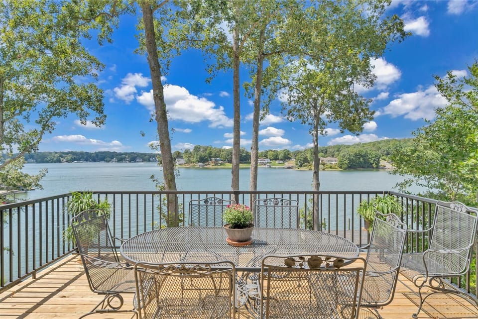 Deck off dining room 