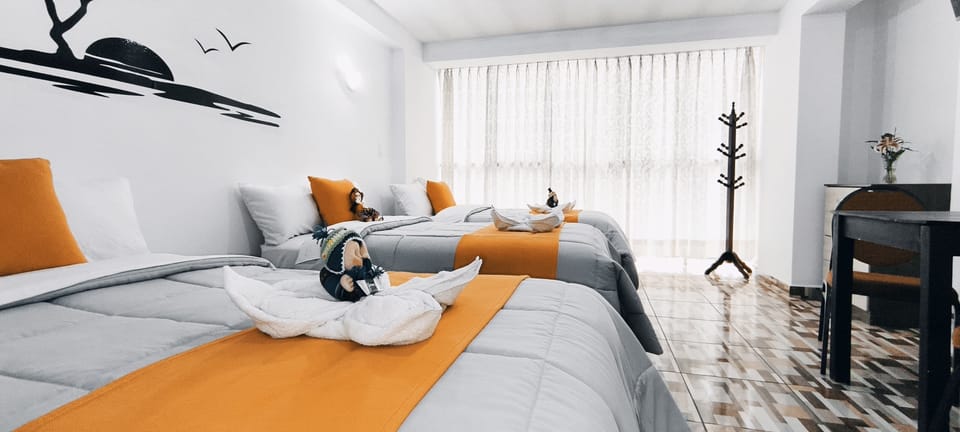 Classic Triple Room | Desk, WiFi (free), bed sheets