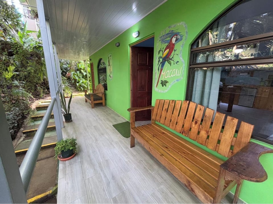 Peace of Paradise Bed and Breakfast in Quepos