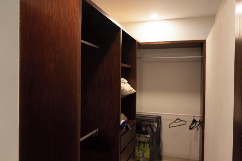 Comfort Condo, Balcony, Pool View | 1 bedroom, in-room safe, blackout drapes, free WiFi