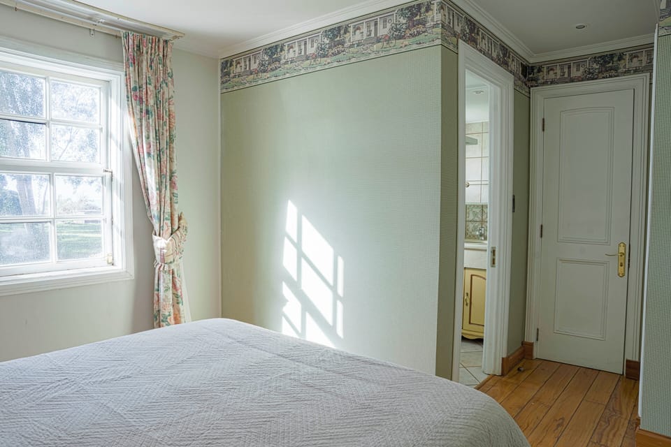 Standard Double Room, 1 Bedroom, Beach View | Bed sheets