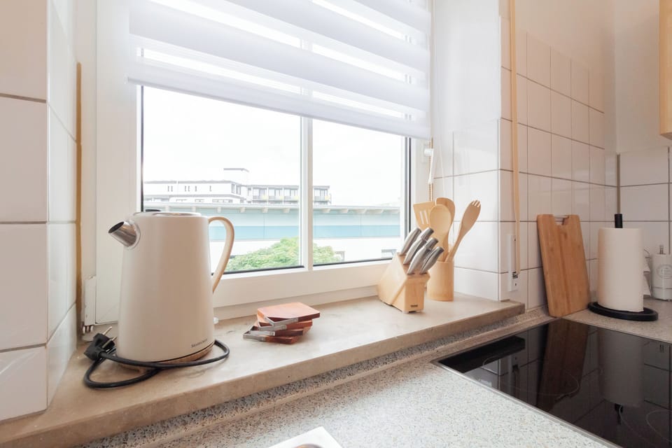 Our fully equipped kitchen with everything you need to prepare a delicious meal. (2)