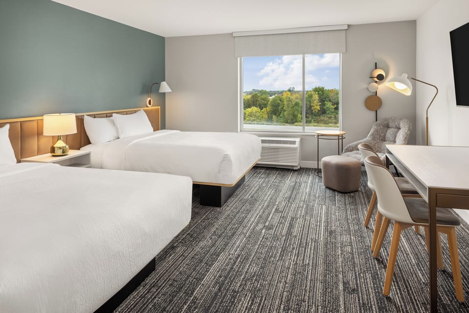 Premium bedding, individually decorated, individually furnished, desk