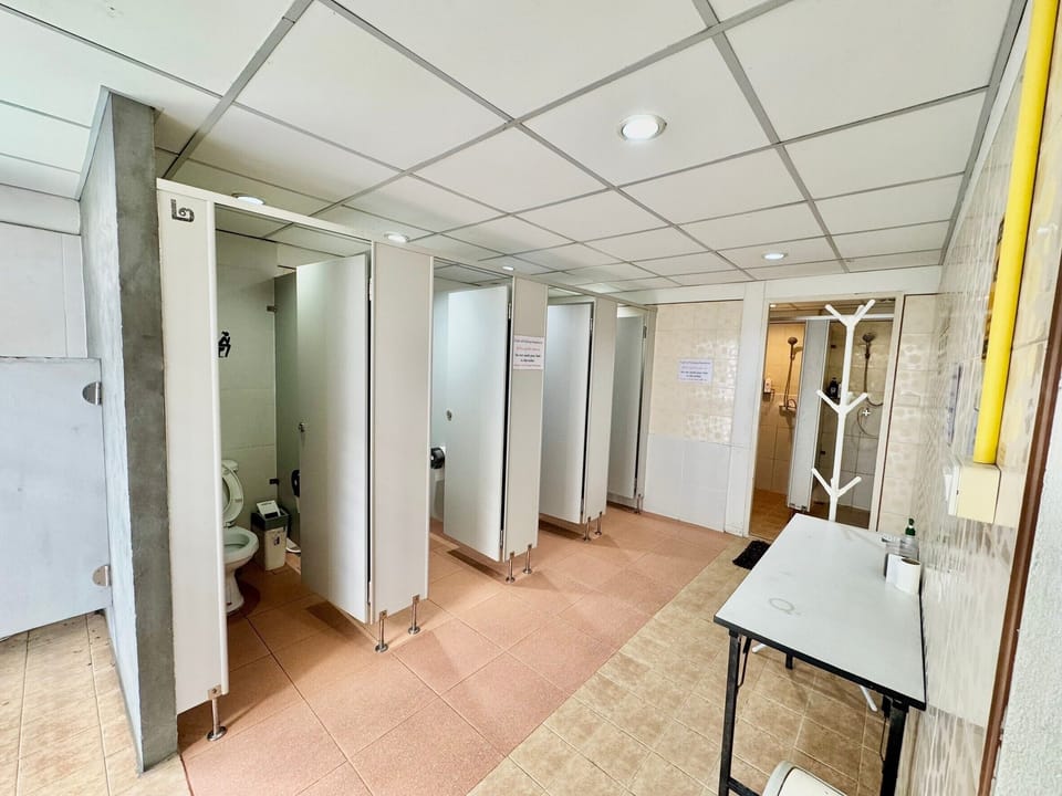 Basic Single Room | Bathroom | Shower, free toiletries, towels, soap