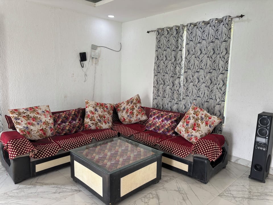 Luxury Villa, Garden View | Living area