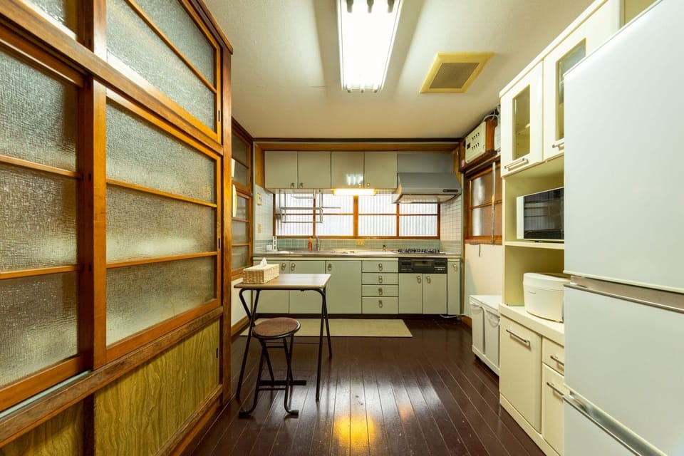 House, Balcony, Ocean View | Private kitchen | Full-size fridge, microwave, stovetop, rice cooker