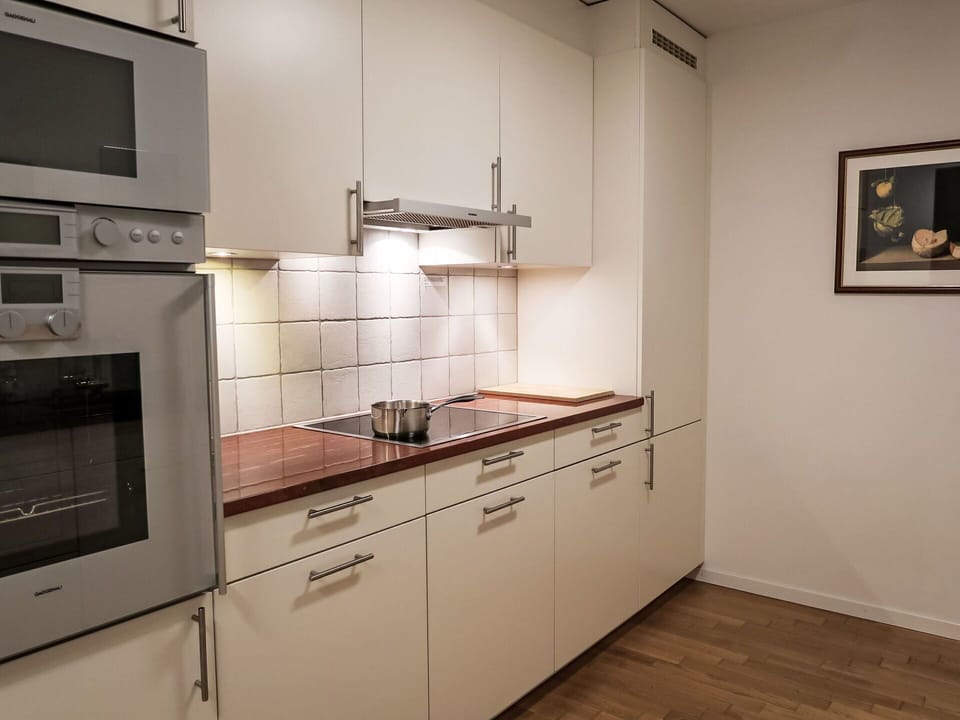 Kitchen Appliance, Kitchen, Countertop, Cabinetry, Flooring, Major Appliance, Wood, Interior Design, Floor, Home Appliance
