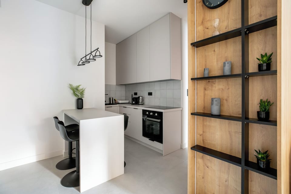 Apartment, 2 Bedrooms, Kitchen, City View | In-room dining